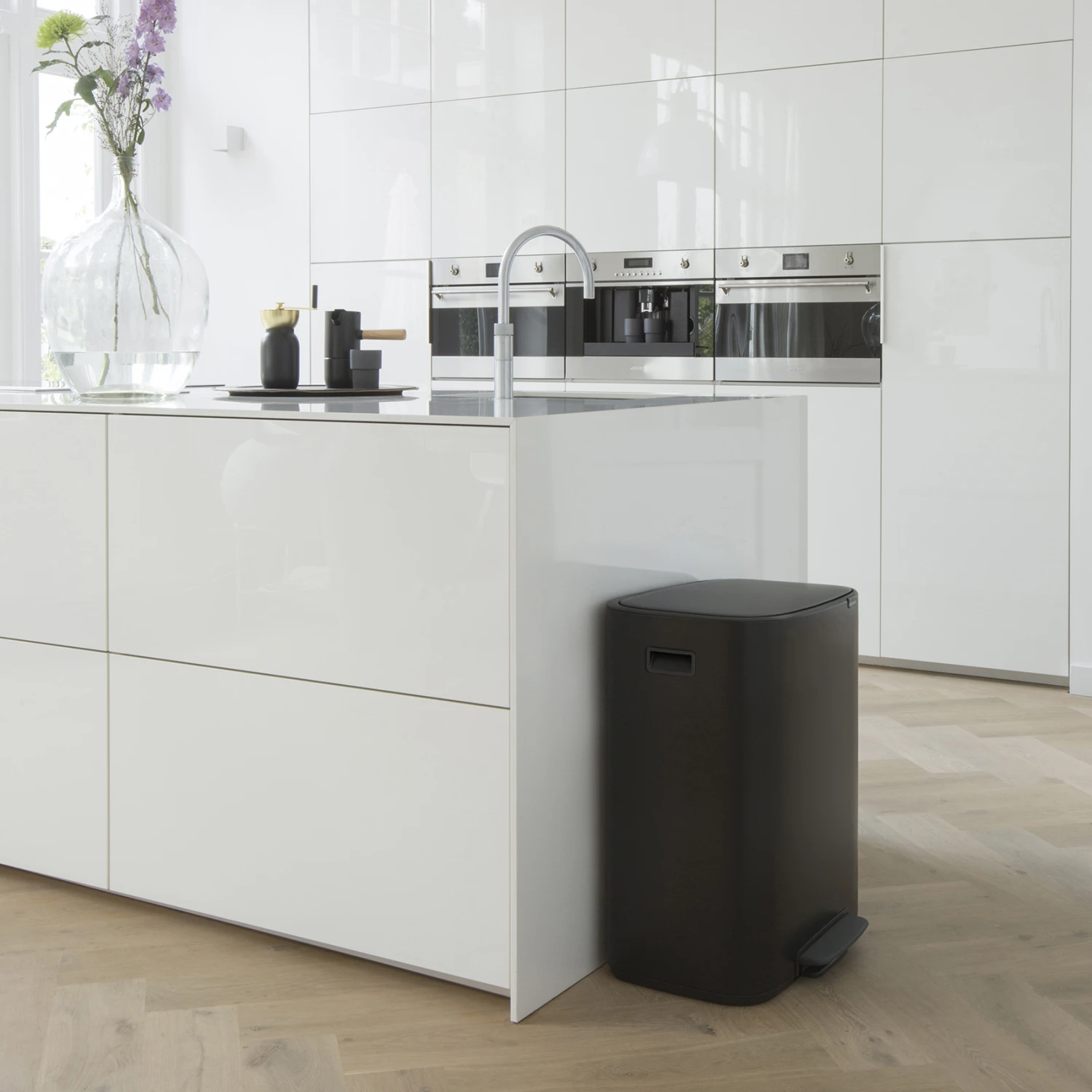 Brabantia Bo Touch Bin Pedaalemmer 2x30 L 4 Brabantia Bo Touch Bin Pedaalemmer 2x30 L - Afbeelding 4