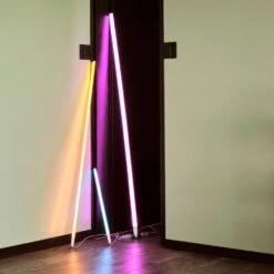 Hay Neon Tube Slim TL-lamp 120 Cm -Thuis Benodigdheden Winkel Neon tube slim miljo4 5458af4cf4